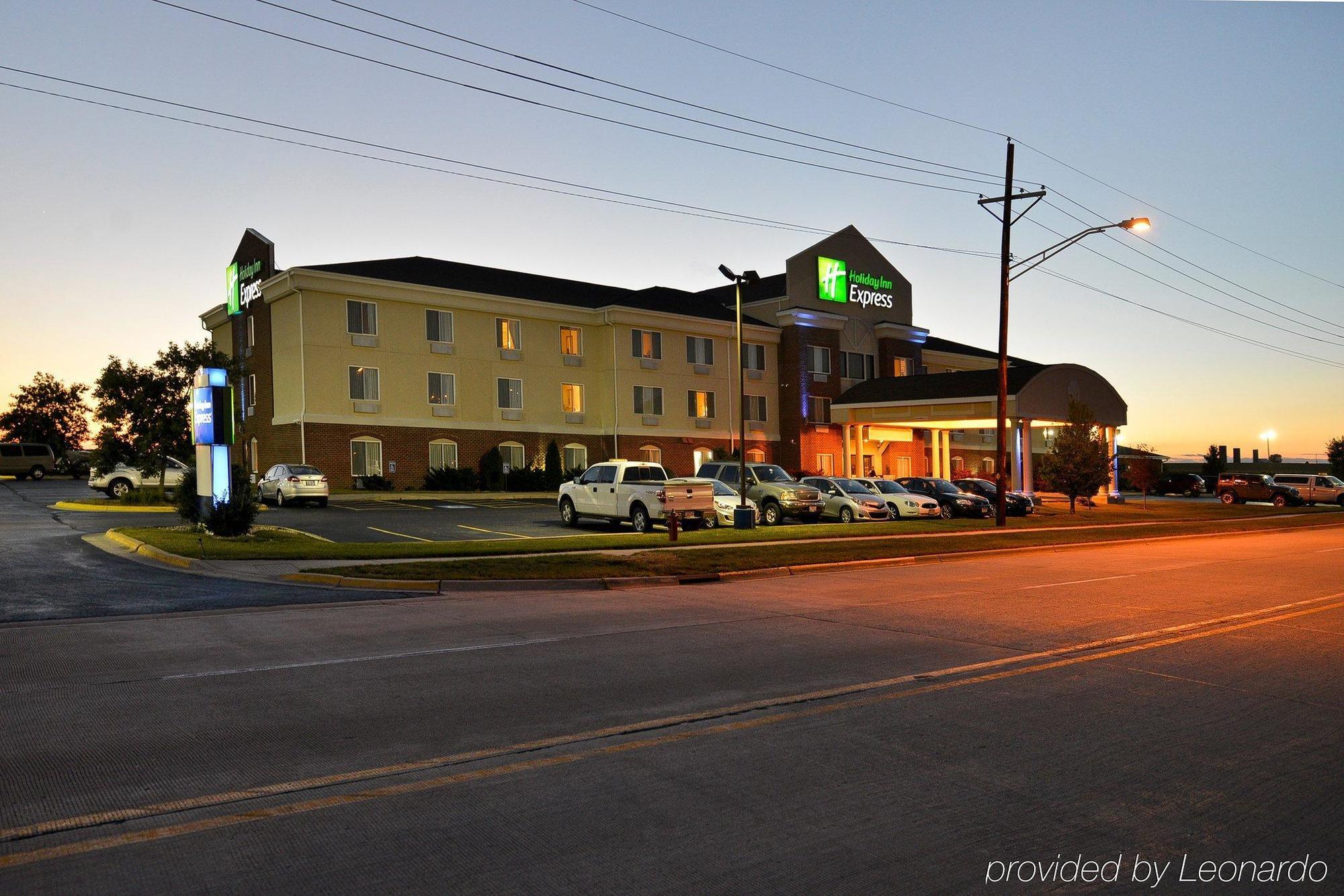 Holiday Inn Express Rochelle By Ihg Exteriér fotografie