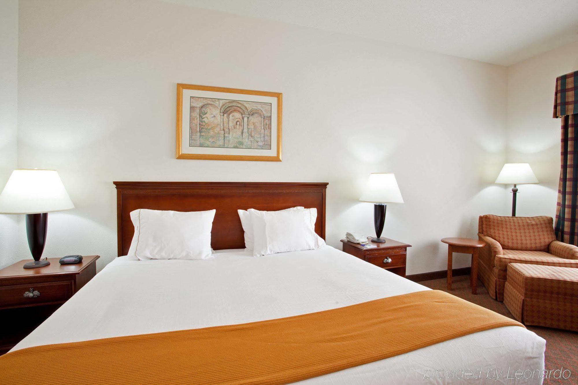 Holiday Inn Express Rochelle By Ihg Exteriér fotografie