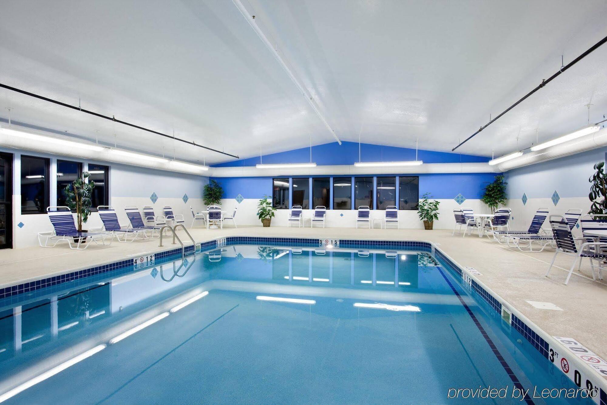 Holiday Inn Express Rochelle By Ihg Exteriér fotografie